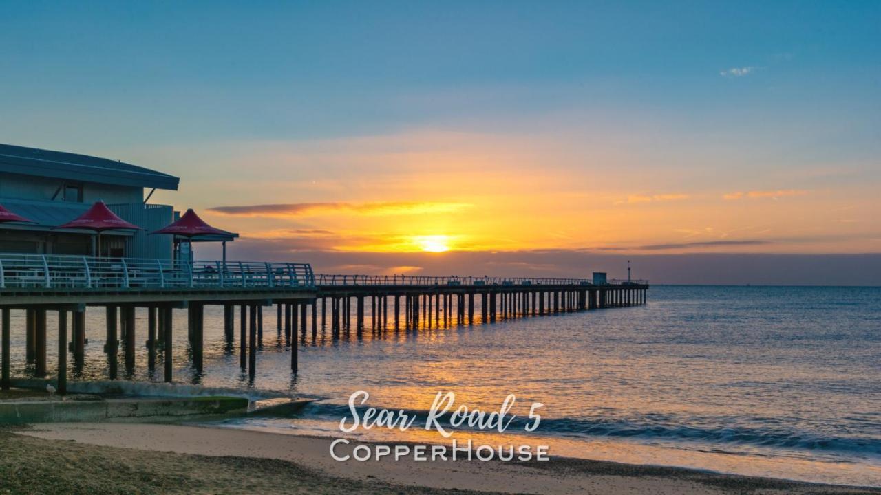 Beautiful Apartments On The Sea Front - Sea Road 5 Felixstowe Extérieur photo