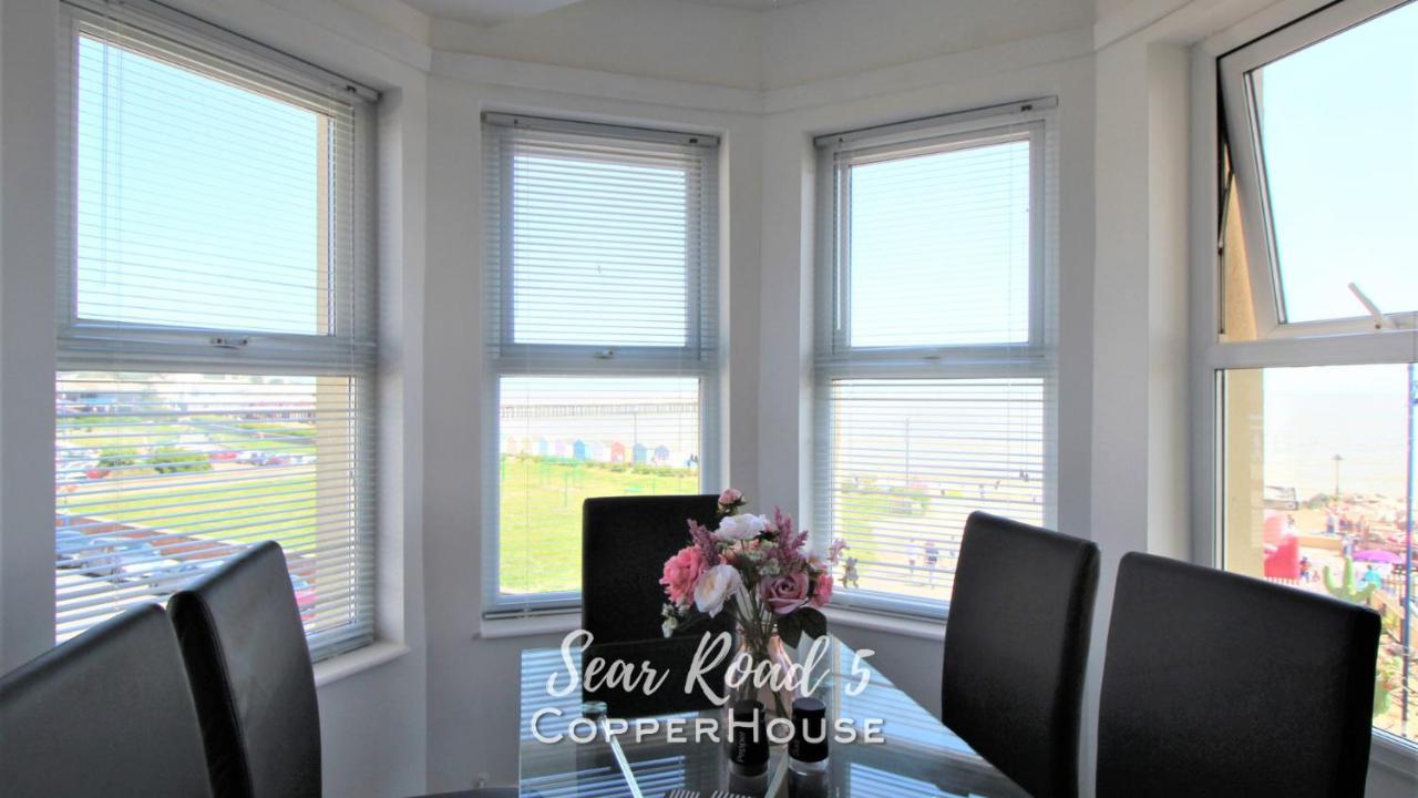 Beautiful Apartments On The Sea Front - Sea Road 5 Felixstowe Extérieur photo
