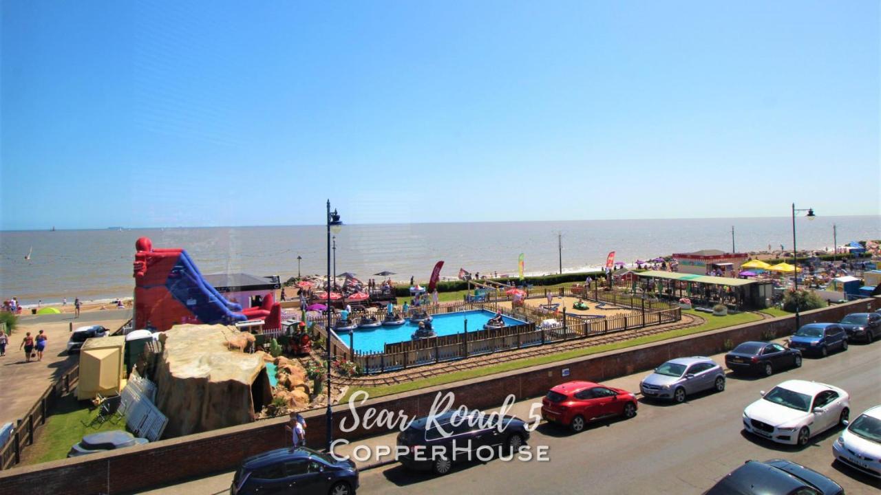 Beautiful Apartments On The Sea Front - Sea Road 5 Felixstowe Extérieur photo